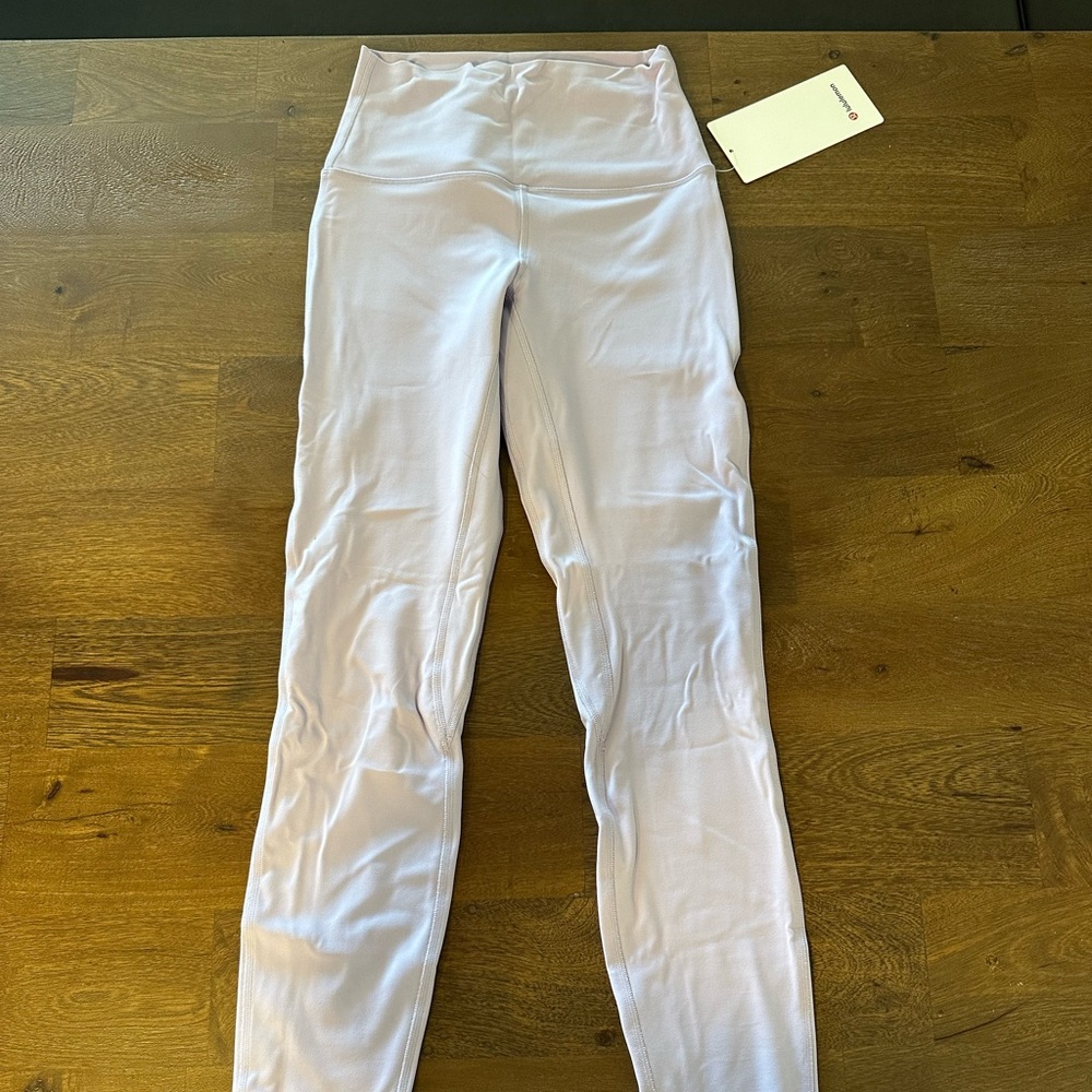 NWT Lululemon Align Legging in Lilac. 28”